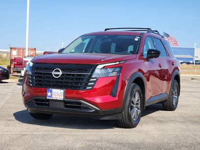 New 2026 Nissan Pathfinder SV