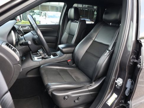 Used 2021 Jeep Grand Cherokee Laredo X image 15