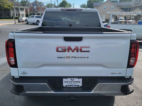 Used 2023 GMC Sierra 1500 SLE AWD/4WD image 6