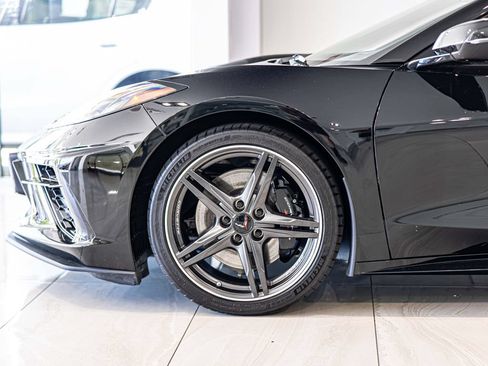 Used 2024 Chevrolet Corvette Stingray Preferred Cpe w/ Z51 Performance Package RWD image 9
