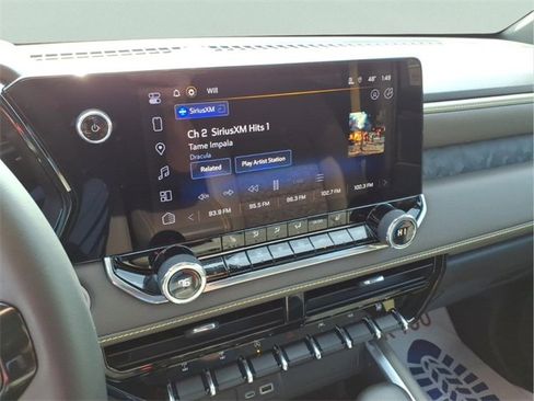 Used 2024 Chevrolet Colorado ZR2 w/ Technology Package image 17