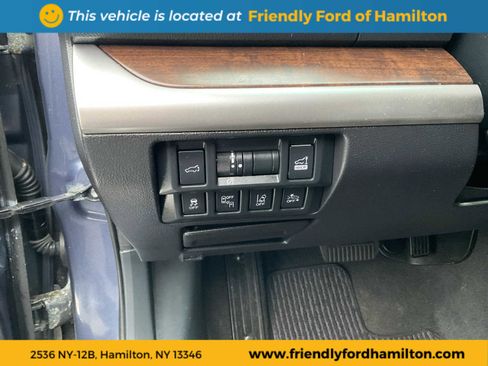 Used 2018 Subaru Outback 2.5i Limited image 12