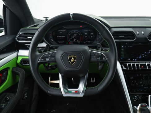 Used 2024 Lamborghini Urus S AWD/4WD image 28