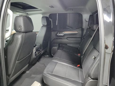 Used 2024 GMC Sierra 1500 Denali w/ Denali Reserve Package AWD/4WD image 9