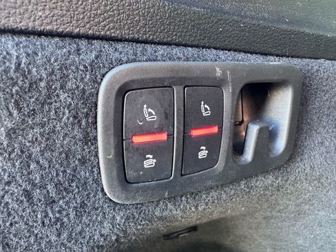 Used 2019 Audi Q7 3.0T Premium w/ Convenience Package image 43