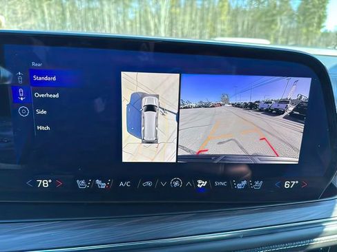 Certified 2025 Chevrolet Suburban Premier image 38