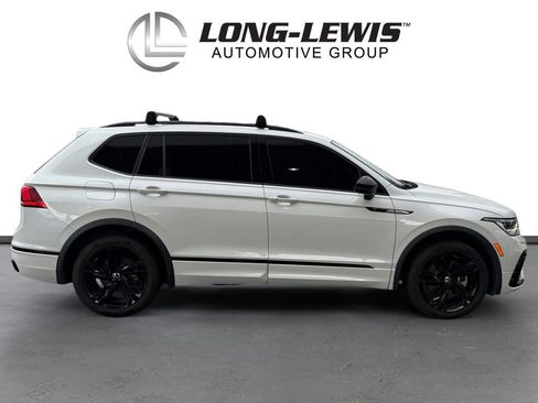 Certified 2023 Volkswagen Tiguan SE R-Line FWD image 8