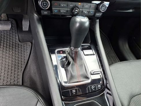 Used 2022 Jeep Compass Trailhawk w/ Trailhawk Convenience Group AWD/4WD image 22
