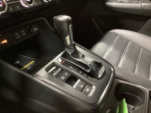 Used 2023 Honda CR-V EX-L image 34