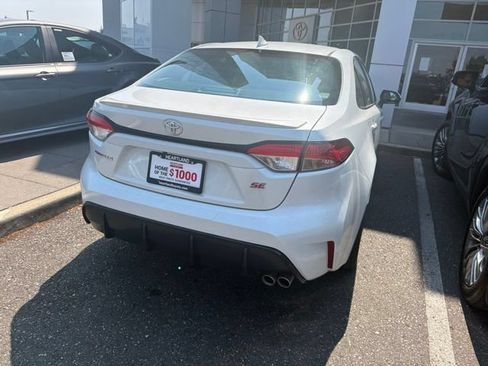 Used 2026 Toyota Corolla SE FWD image 8