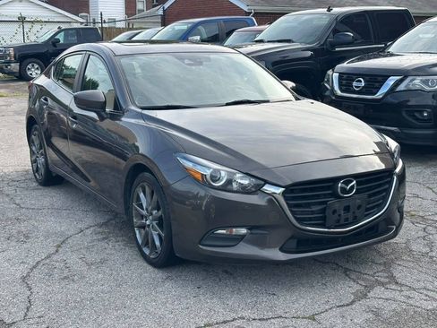 Used 2018 MAZDA MAZDA3 Touring FWD image 1