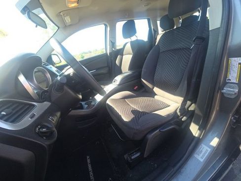 Used 2012 Dodge Journey American Value Package w/ Flexible Seating Group FWD image 24