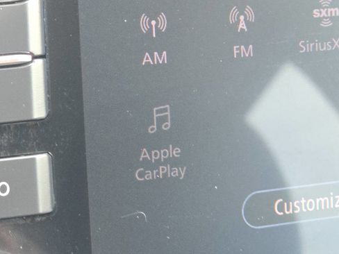 Used 2020 Nissan Kicks SV image 3