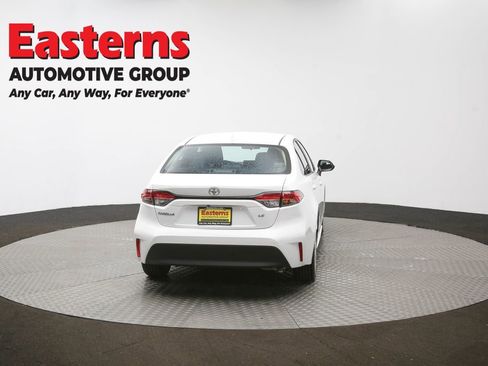 Used 2023 Toyota Corolla LE image 37