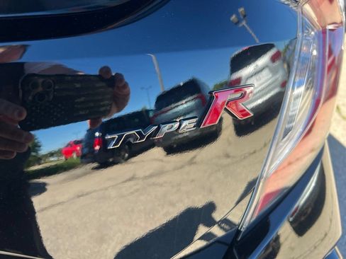 Used 2018 Honda Civic Type R image 32