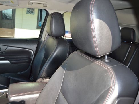 Used 2013 Ford Edge SEL image 16