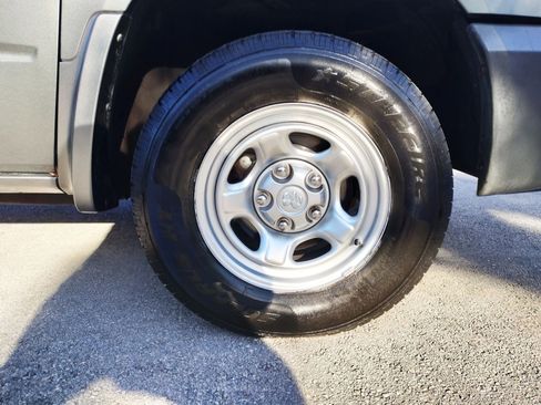 Used 2006 Dodge Dakota ST image 24