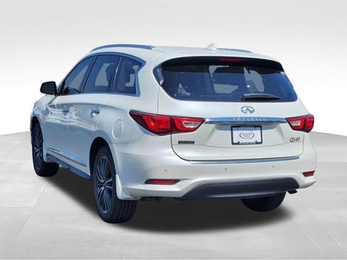 Used 2016 INFINITI QX60 Luxe w/ Premium Plus Package AWD/4WD image 3