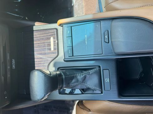 Used 2019 Lexus ES 350 w/ Accessory Package FWD image 23