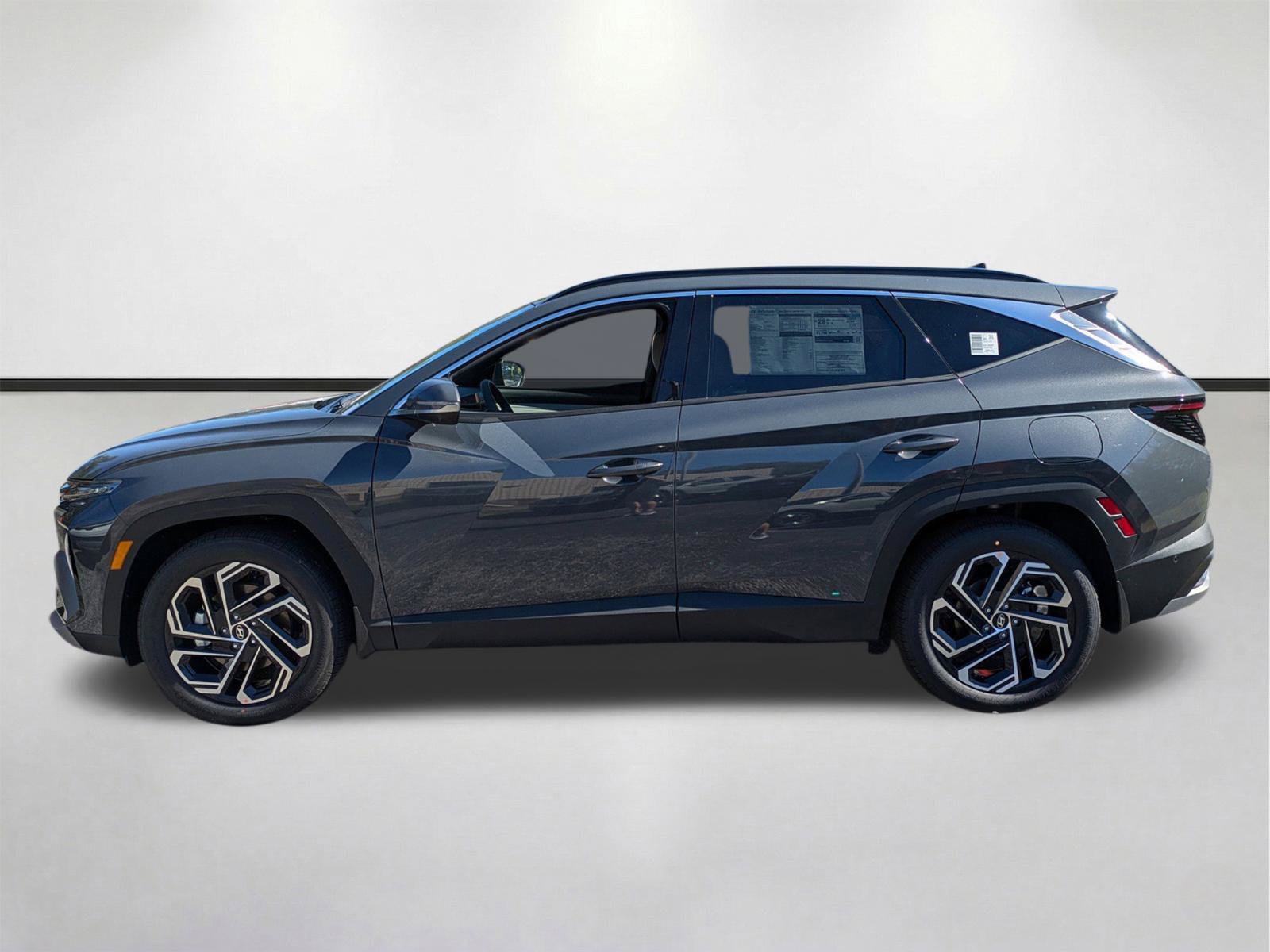 New 2026 Hyundai Tucson Limited FWD image 8