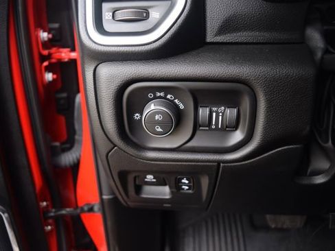 Used 2023 RAM 1500 Laramie AWD/4WD image 7