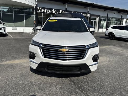 Used 2023 Chevrolet Traverse Premier image 8