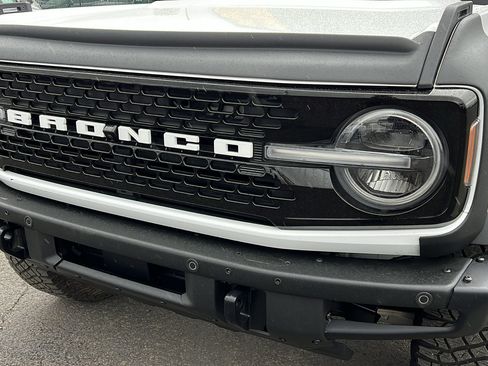 Used 2023 Ford Bronco Wildtrak AWD/4WD image 9