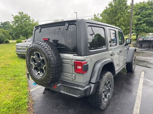 Used 2022 Jeep Wrangler Unlimited Rubicon 4xe w/ Cold Weather Group AWD/4WD image 4