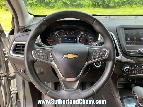 Used 2023 Chevrolet Equinox LT FWD image 19