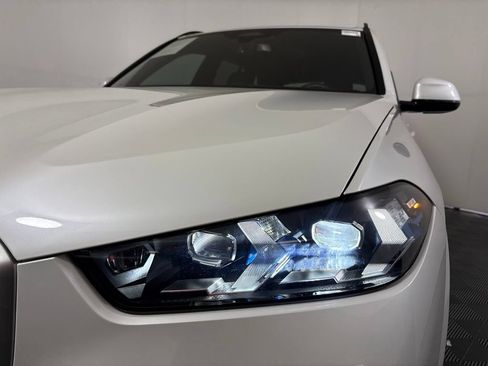 Certified 2026 BMW X5 sDrive40i w/ M Sport Package RWD image 9