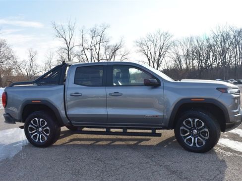 Used 2023 GMC Canyon AT4 w/ LPO, Sports Bar Package image 9