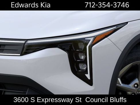 New 2026 Kia K4 FWD image 12