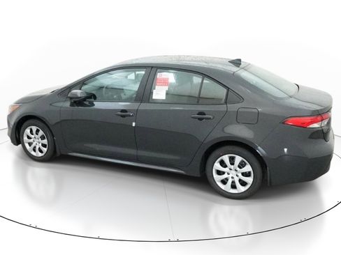 New 2026 Toyota Corolla LE FWD image 4