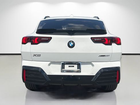 New 2026 BMW X2 xDrive28i w/ Technology Package AWD/4WD image 4