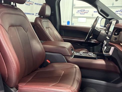 Used 2024 Ford Expedition Limited image 49