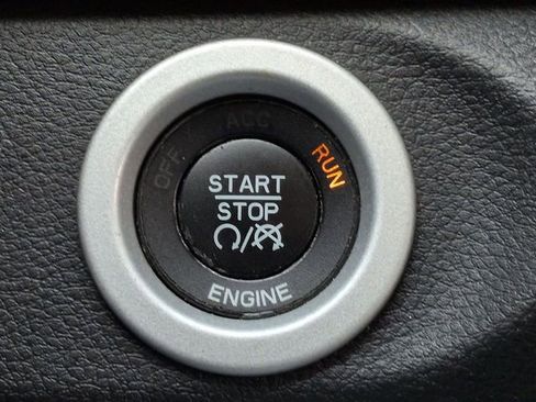 Used 2016 RAM 1500 Laramie image 21