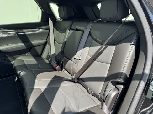 New 2025 Cadillac XT5 Sportv w/ Technology Package image 12