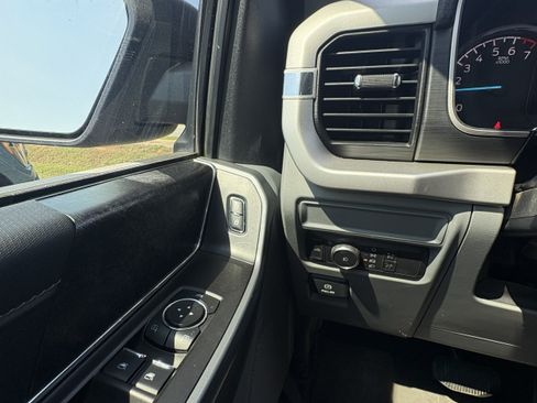 Used 2022 Ford F150 XLT w/ Equipment Group 301A Mid AWD/4WD image 19