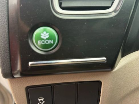 Used 2013 Honda Civic EX-L image 18