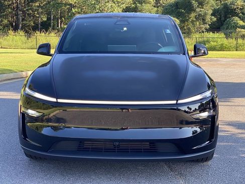 Used 2026 Tesla Model Y Long Range AWD/4WD image 11