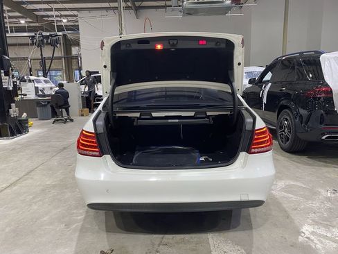 Used 2014 Mercedes-Benz E 350 Sedan image 22