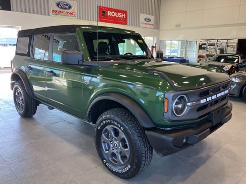 Used 2024 Ford Bronco Big Bend image 3