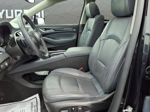 Used 2018 Buick Enclave Premium AWD/4WD image 22