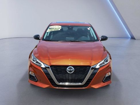 Used 2021 Nissan Altima 2.5 SR w/ SR Premium Package FWD image 10