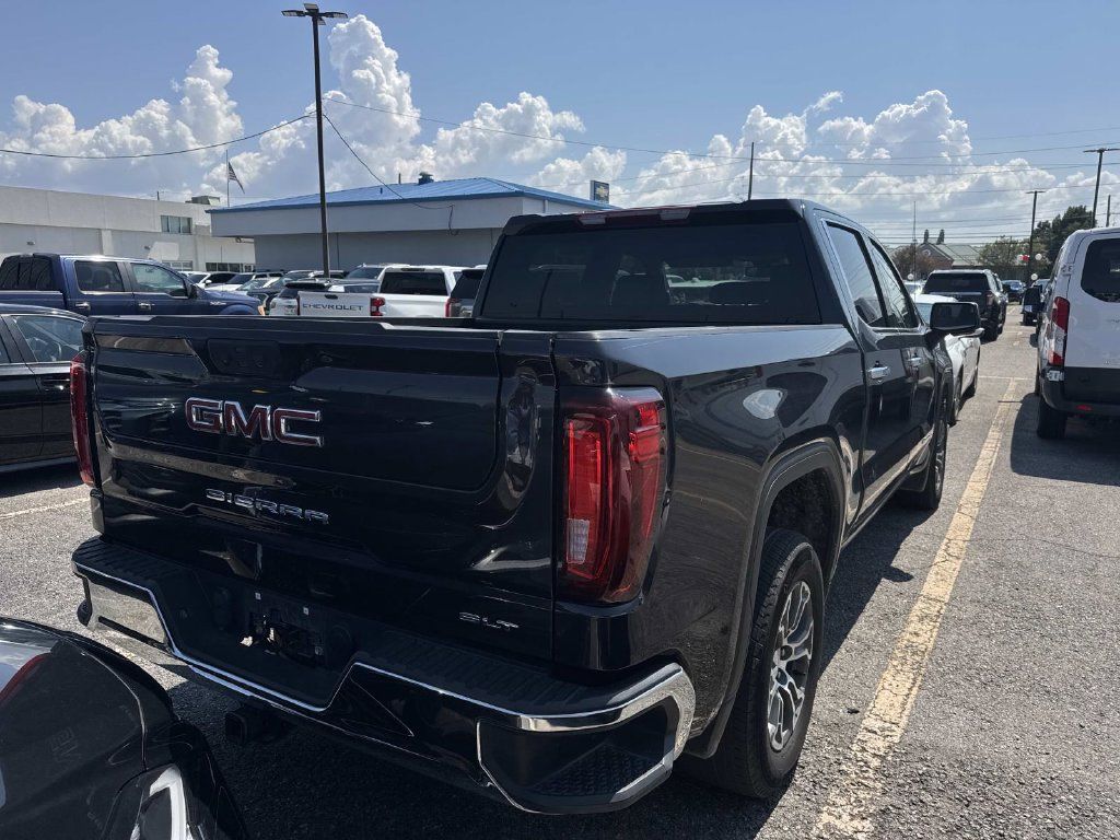 Used 2025 GMC Sierra 1500 SLT RWD image 14