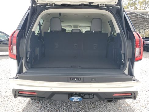 New 2026 Ford Expedition Max Active RWD image 10