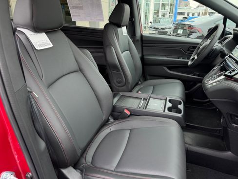 New 2026 Honda Odyssey Sport-L image 11