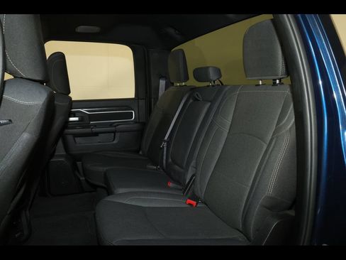 Used 2024 RAM 2500 Big Horn w/ Night Edition AWD/4WD image 28