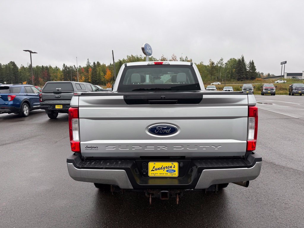 Used 2019 Ford F250 XL w/ Power Equipment Group AWD/4WD image 2