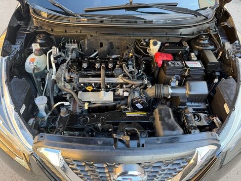 Used 2020 Nissan Kicks SV FWD image 25